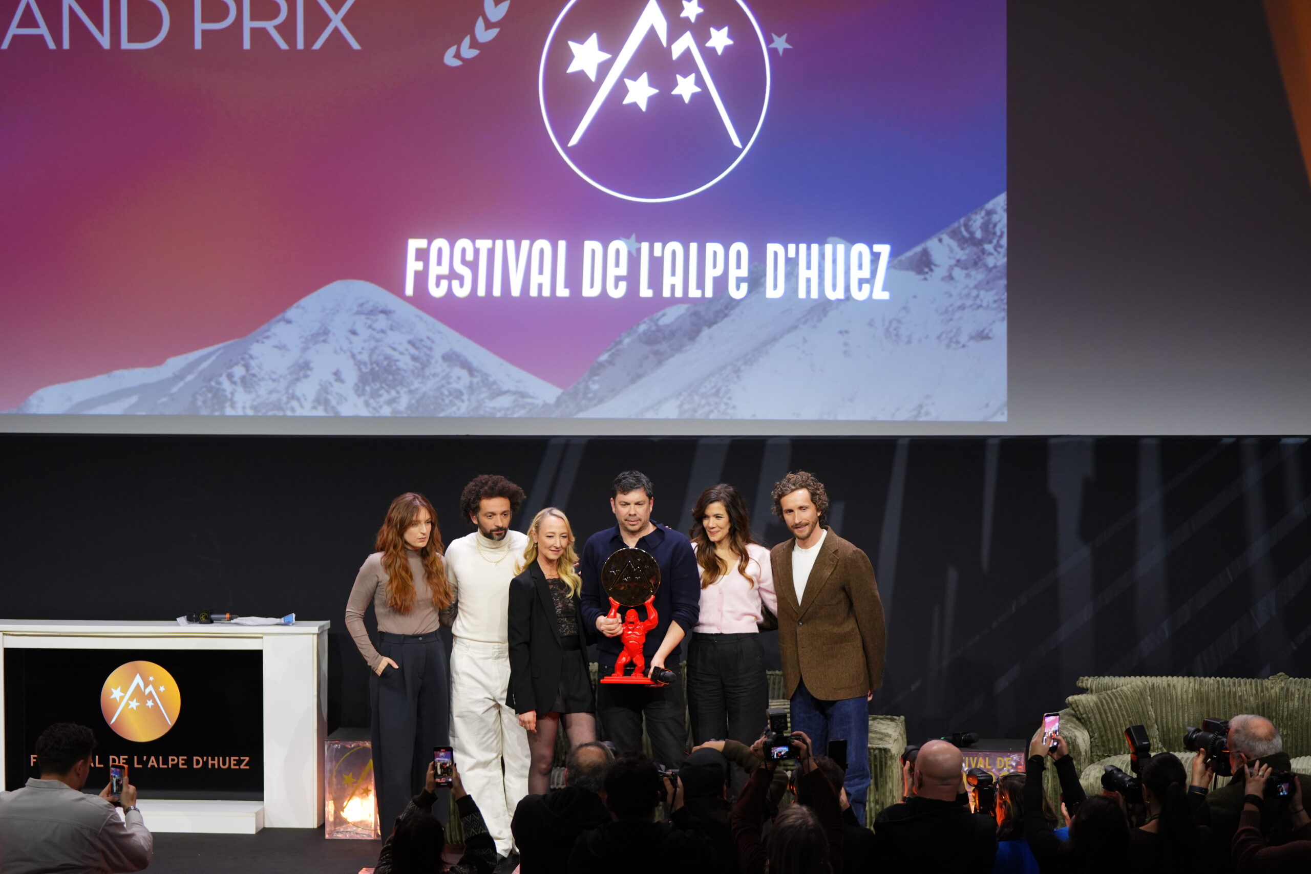 JB_Grand_Prix_Ceremonie_Cloture_05062 Photo du Grand Prix du FAH2026 pour C'est quoi l'amour ?